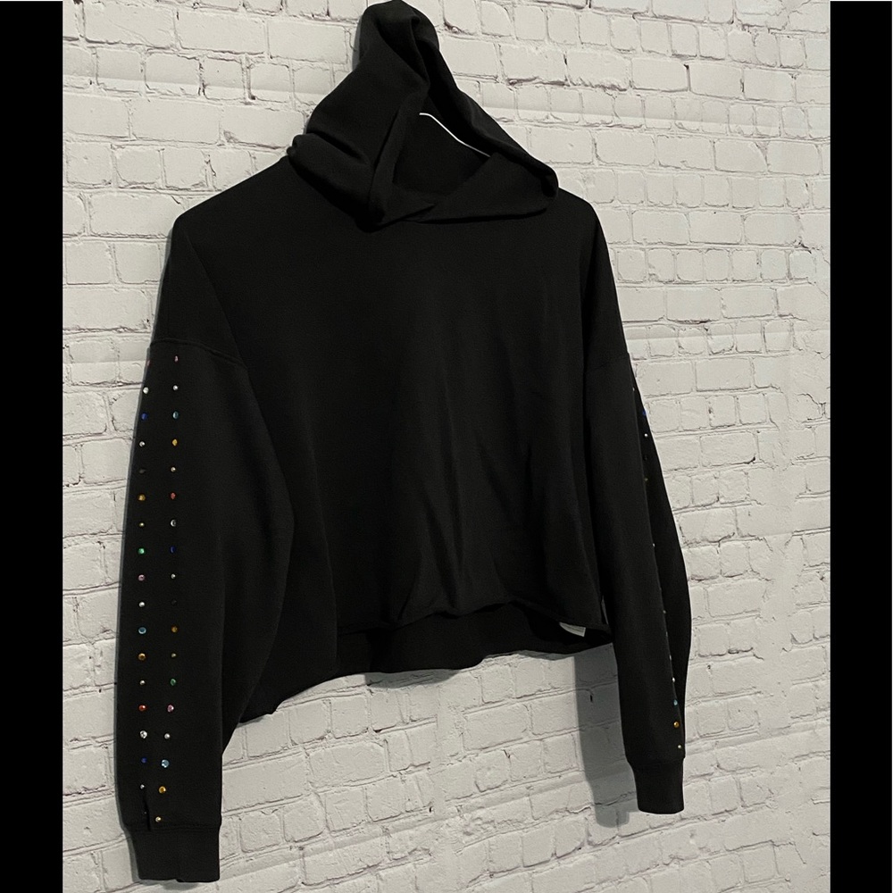 Levi’s cropped hoodie